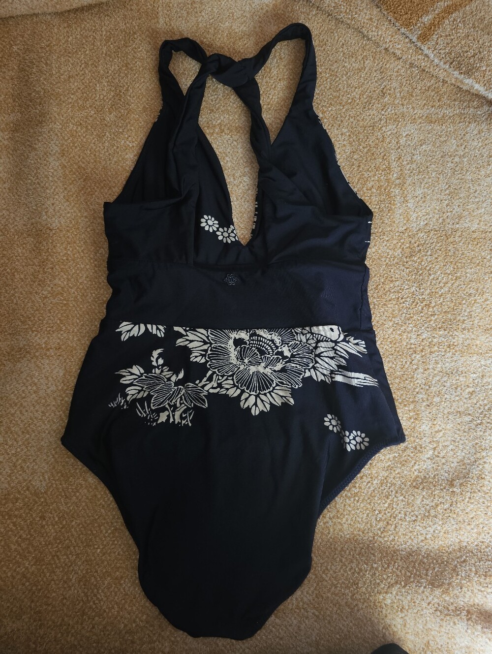 NANETTE LEPORE Navy Butterfly Asian Inspired Reversable Halter Swimsuit - XS - Picture 6 of 9